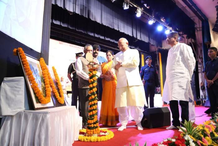 Guests of honour lighting the ceremonial lamp at Chitranjali 2018